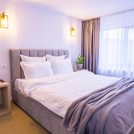 Casa Zuz Voronet Hotel กูรา ฮูมอรูลุย ภายนอก รูปภาพ