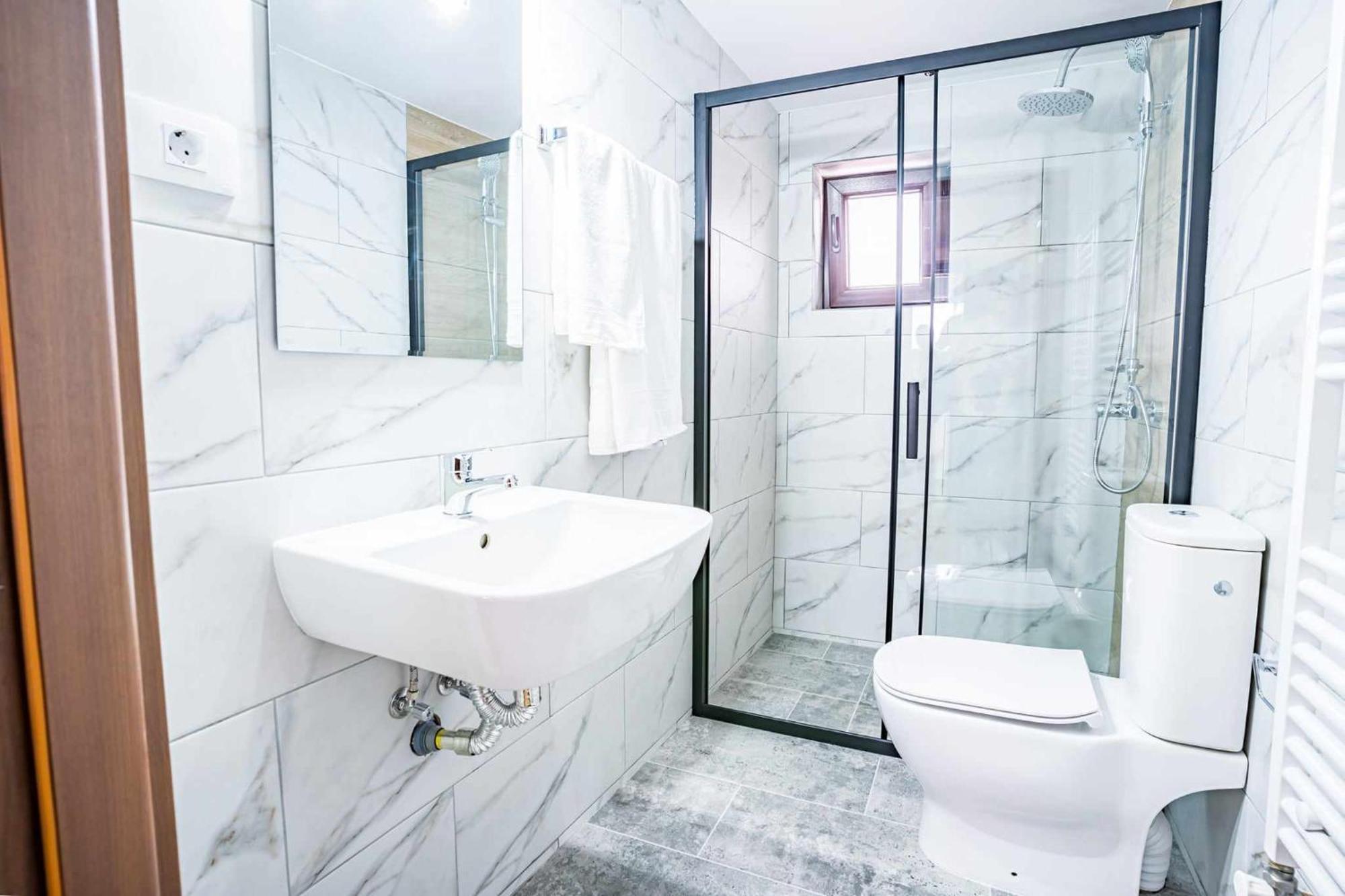 Casa Zuz Voronet Hotel กูรา ฮูมอรูลุย ภายนอก รูปภาพ