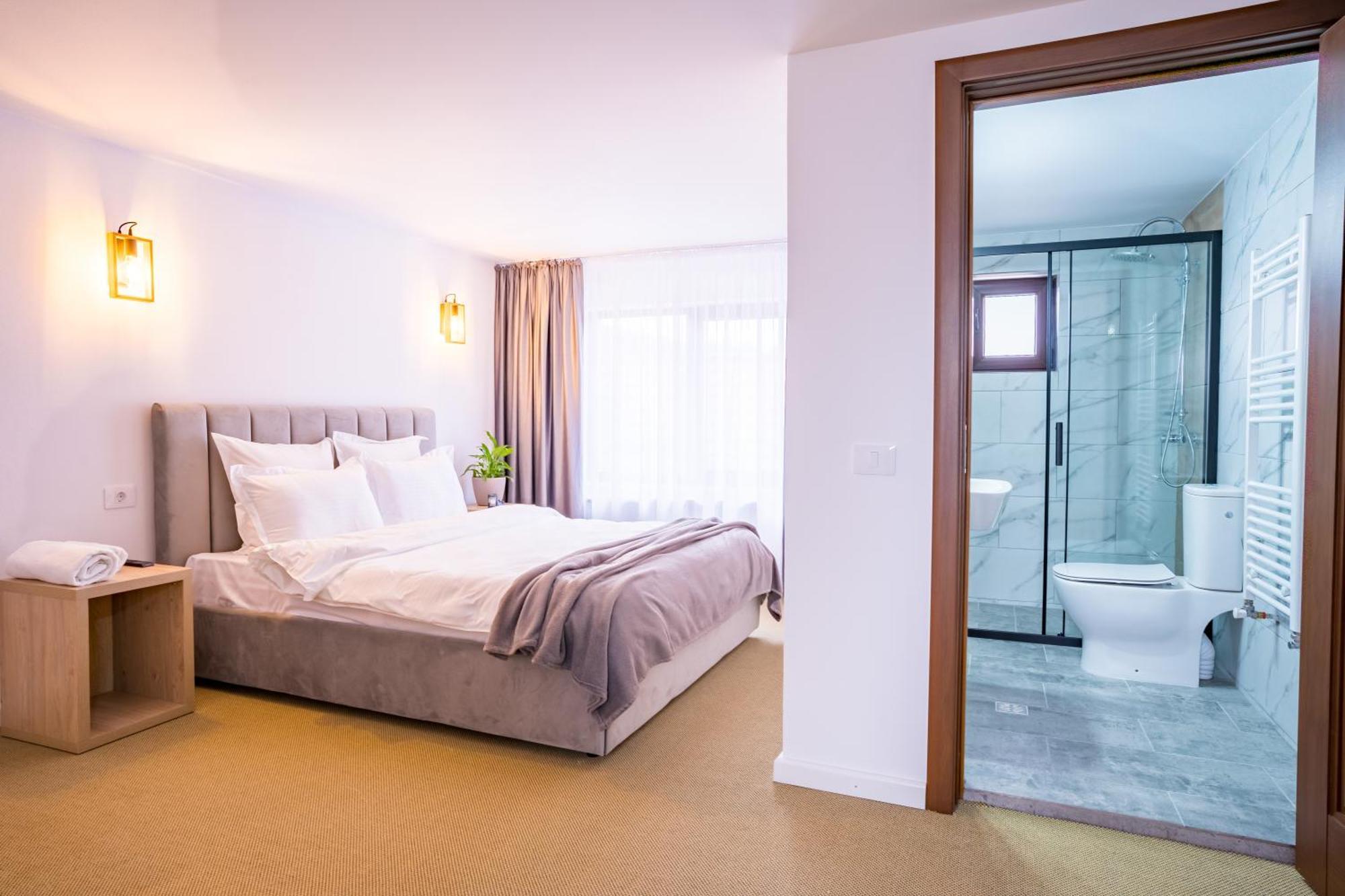 Casa Zuz Voronet Hotel กูรา ฮูมอรูลุย ภายนอก รูปภาพ